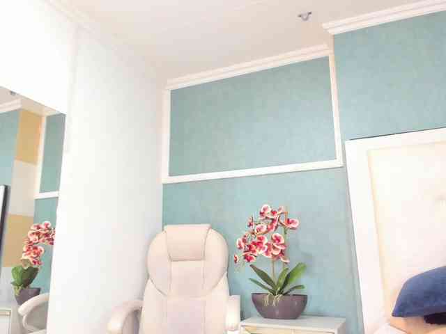 Emiily-Thompson webcam