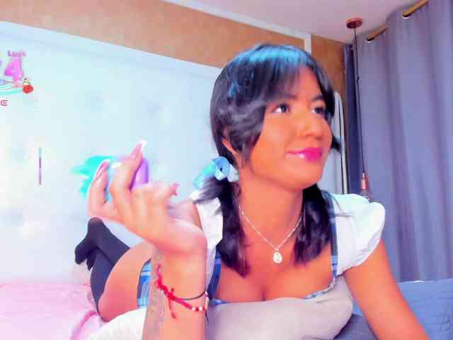 Emiily-Thompson webcam