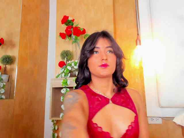 Emiily-Thompson webcam