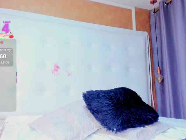 Emiily-Thompson webcam