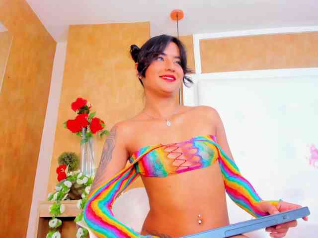 Emiily-Thompson webcam