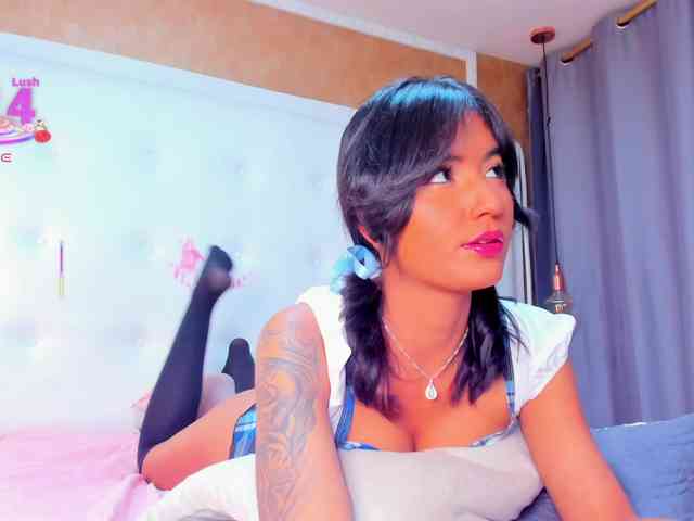 Emiily-Thompson webcam