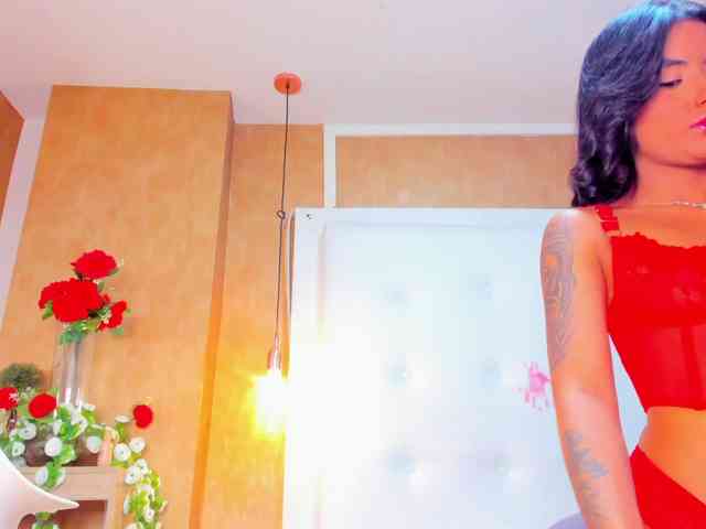 Emiily-Thompson webcam