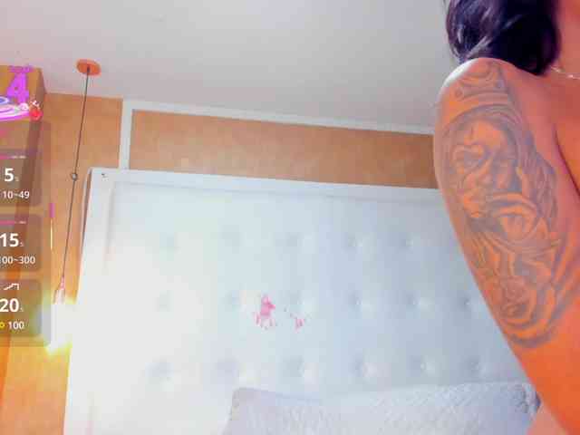 Emiily-Thompson webcam