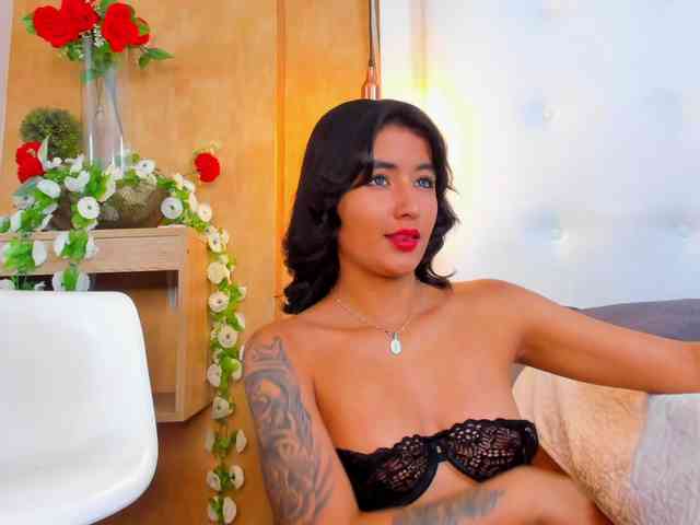 Emiily-Thompson webcam