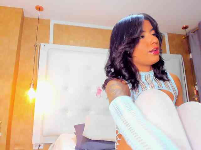 Emiily-Thompson webcam