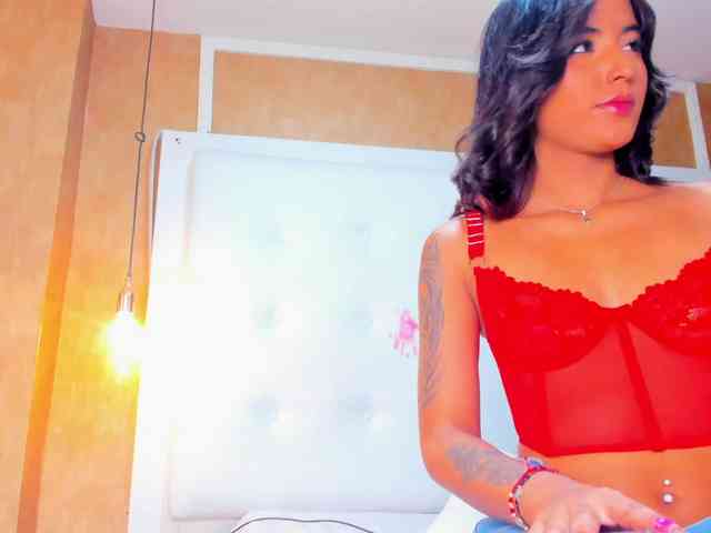 Emiily-Thompson webcam