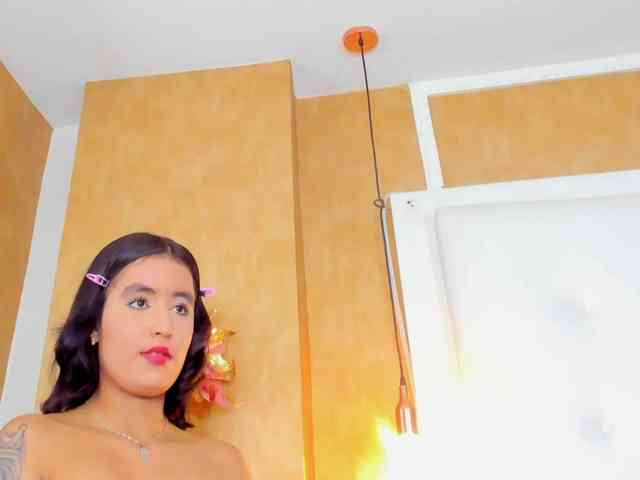 Emiily-Thompson webcam