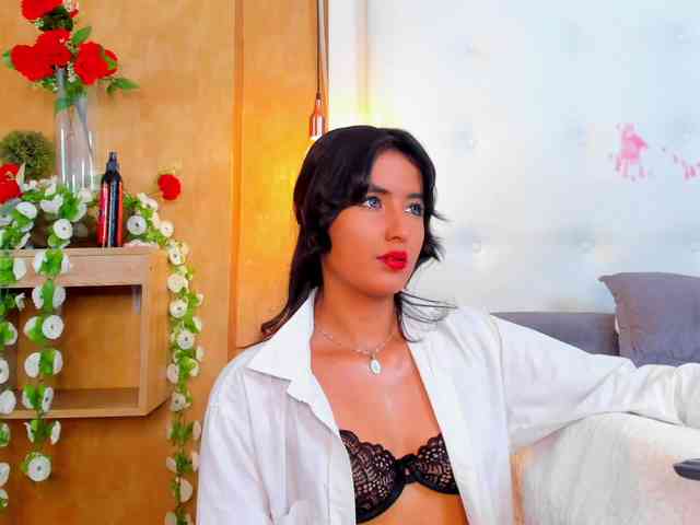 Emiily-Thompson webcam