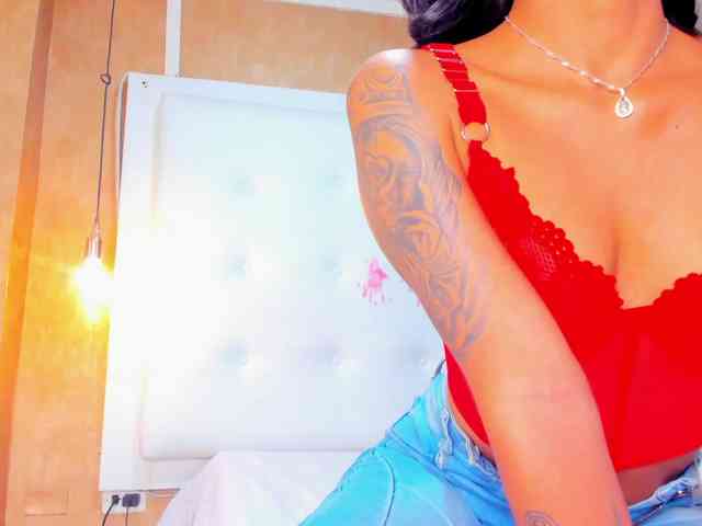 Emiily-Thompson webcam