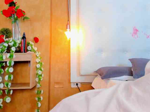 Emiily-Thompson webcam