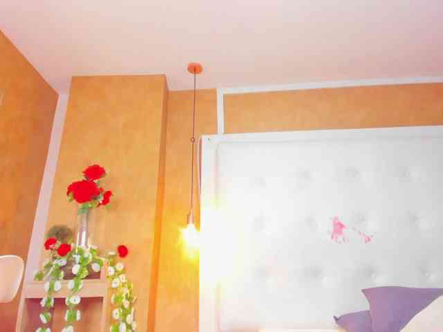 Emiily-Thompson webcam