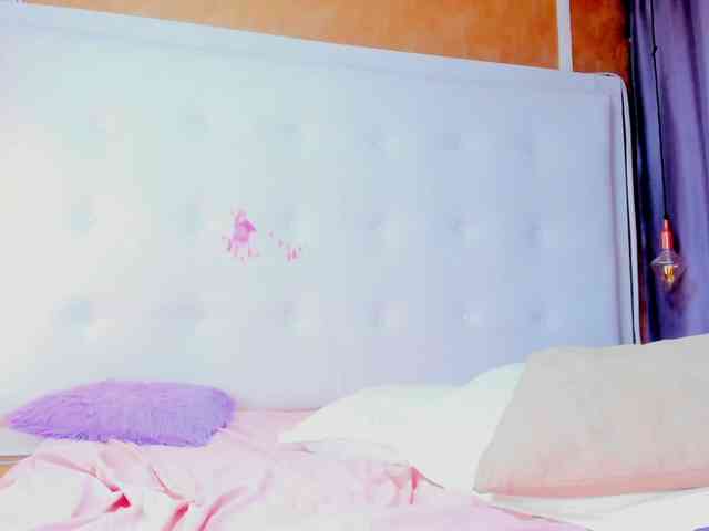 Emiily-Thompson webcam