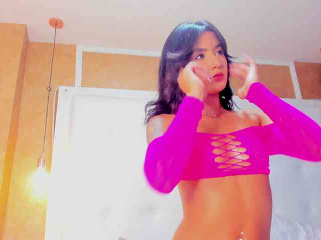 Emiily-Thompson webcam