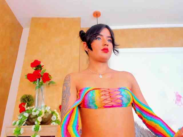 Emiily-Thompson webcam