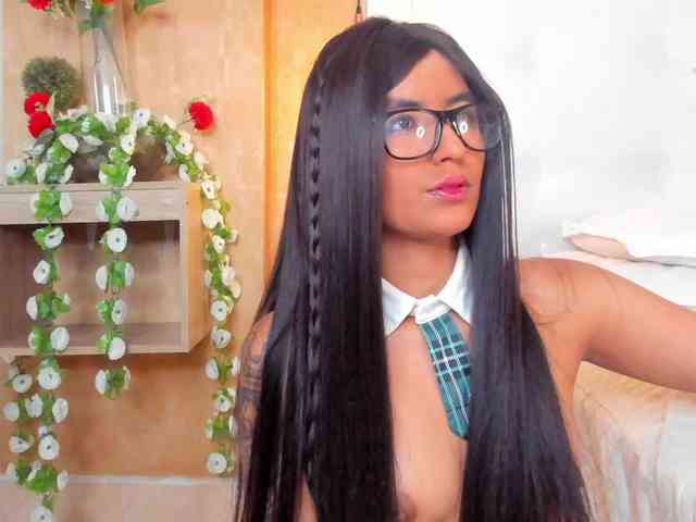 Emiily-Thompson webcam