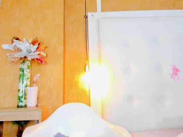 Emiily-Thompson Emiily-Thompson