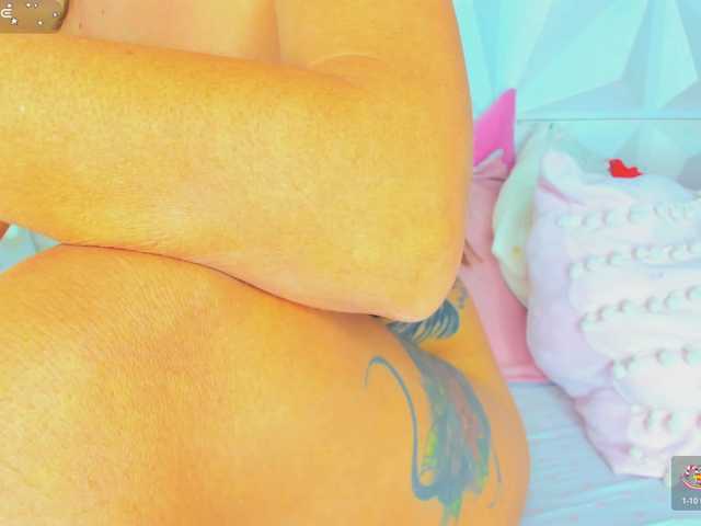 cutelatinaxxx's BongaCams show and profile