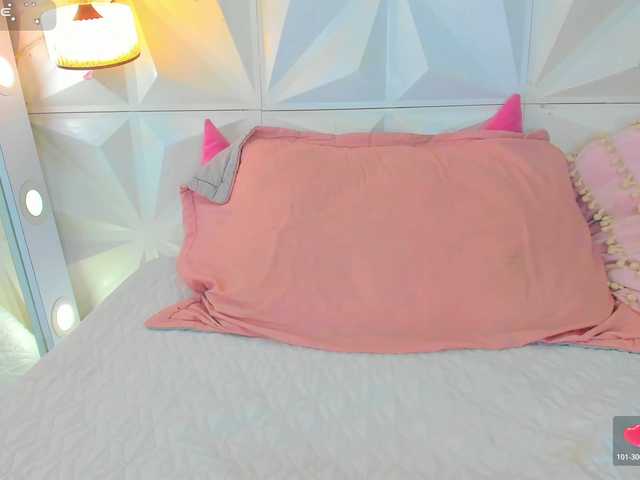 cutelatinaxxx's BongaCams show and profile