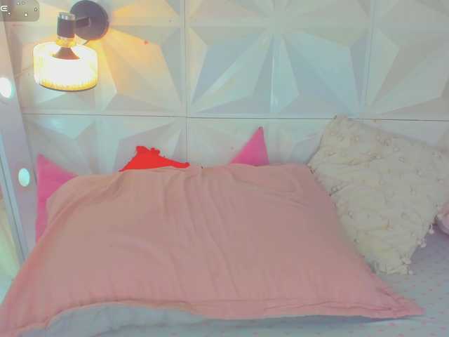 cutelatinaxxx's BongaCams show and profile