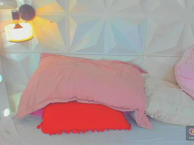 cutelatinaxxx's BongaCams show and profile