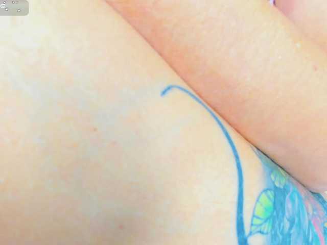 cutelatinaxxx's BongaCams show and profile