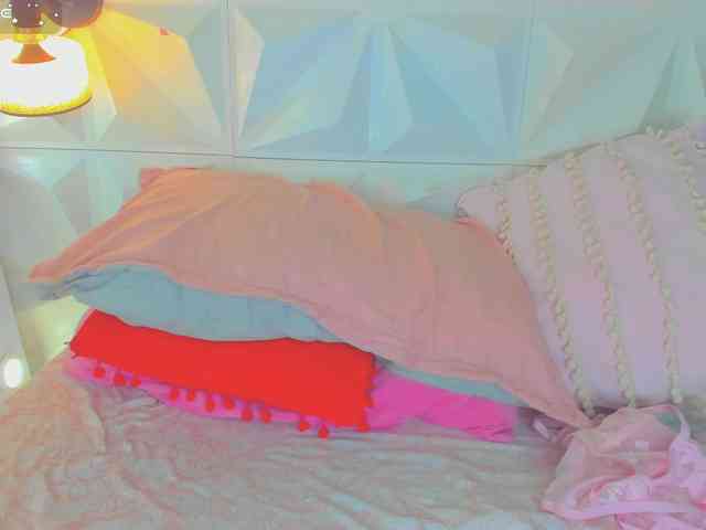 cutelatinaxxx webcam