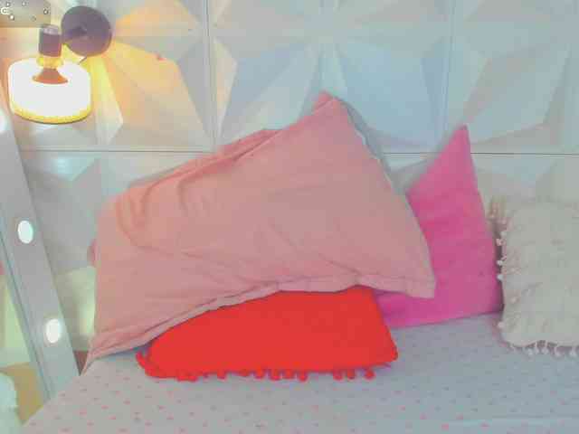 cutelatinaxxx webcam