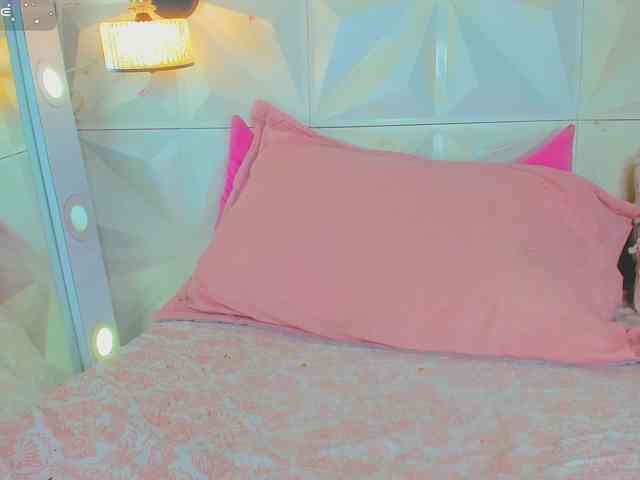 cutelatinaxxx webcam