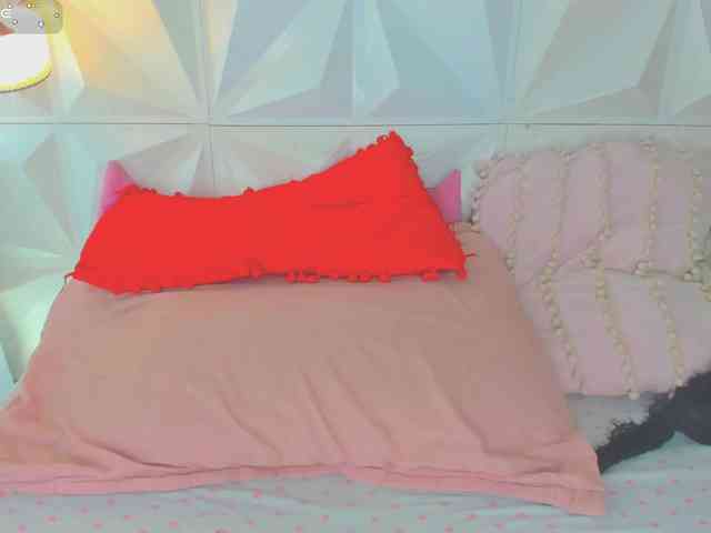 cutelatinaxxx webcam