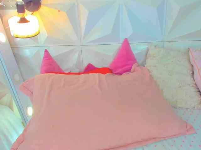 cutelatinaxxx webcam