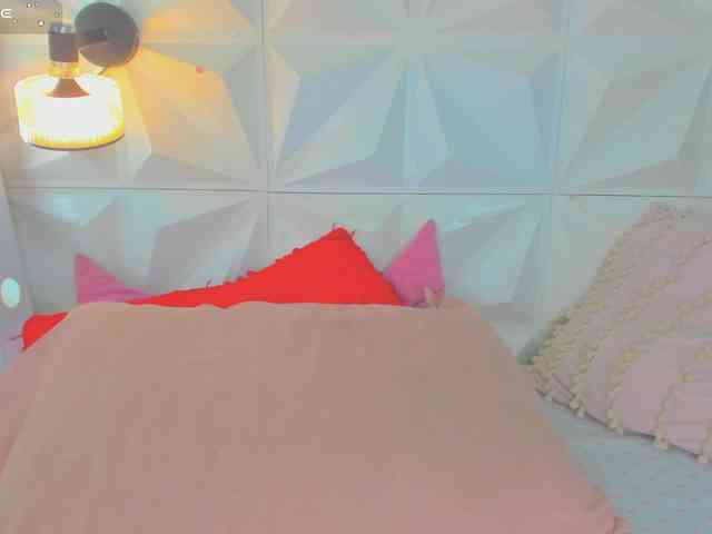 cutelatinaxxx webcam