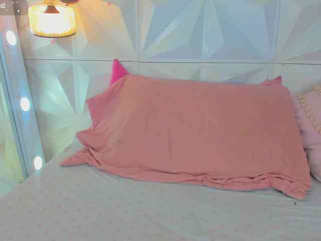 cutelatinaxxx webcam