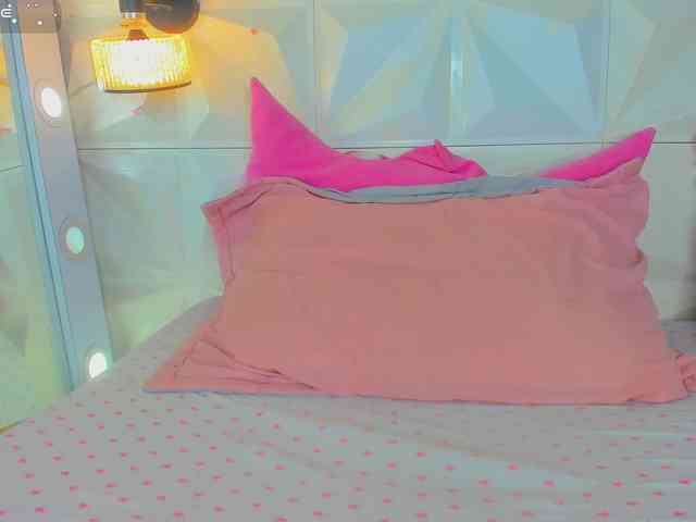 cutelatinaxxx webcam