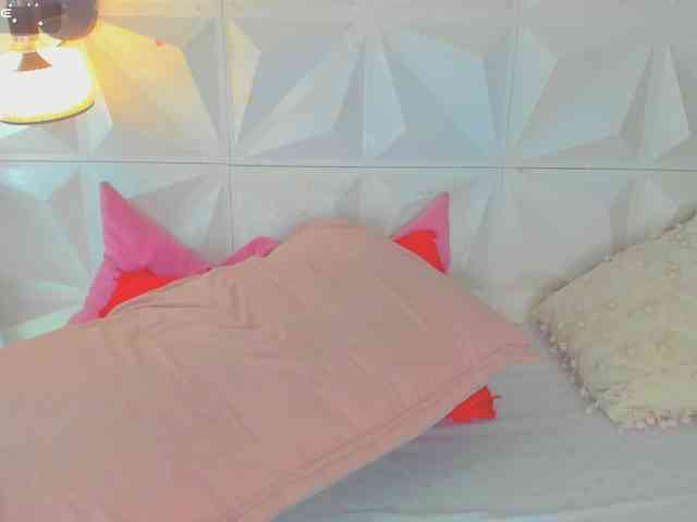 cutelatinaxxx webcam