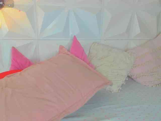 cutelatinaxxx webcam