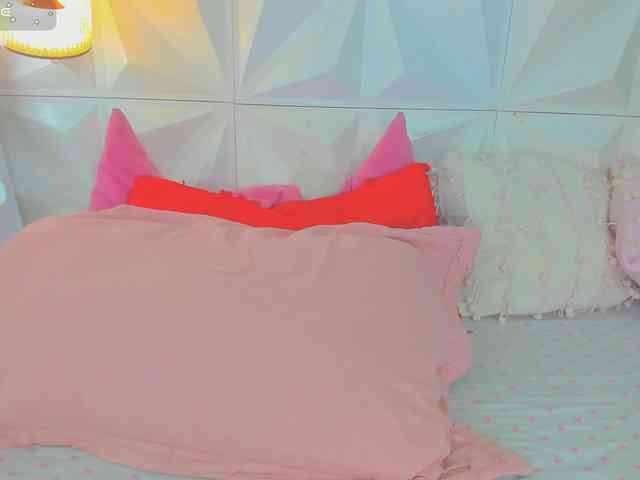 cutelatinaxxx webcam