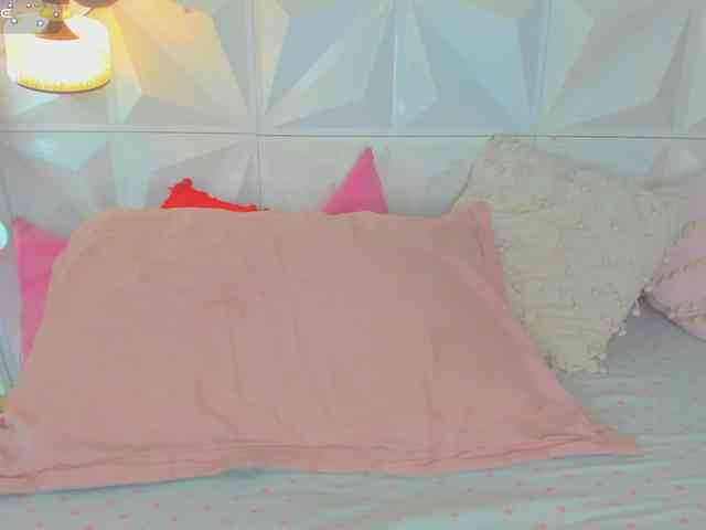 cutelatinaxxx webcam