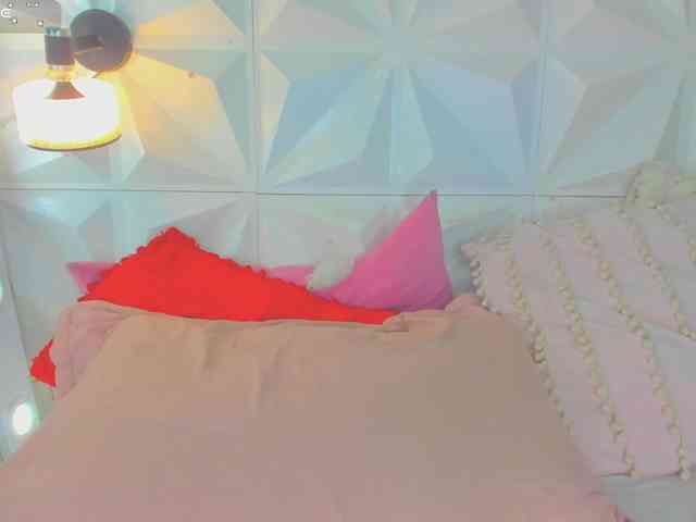 cutelatinaxxx webcam