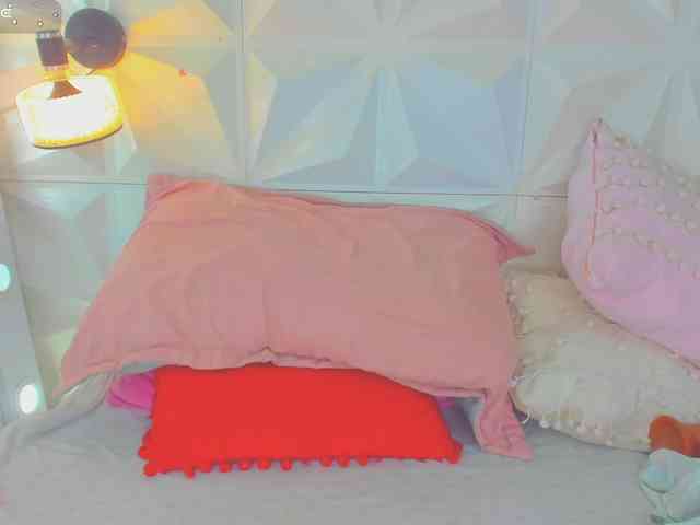 cutelatinaxxx webcam