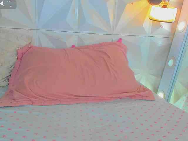 cutelatinaxxx webcam