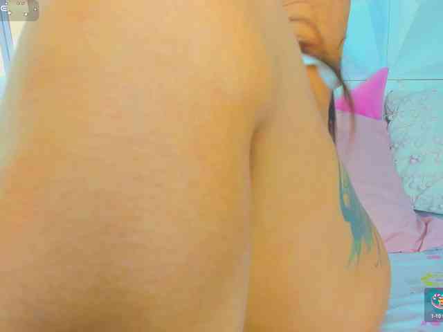 cutelatinaxxx webcam