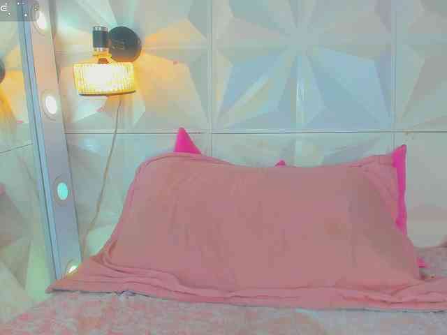 cutelatinaxxx webcam