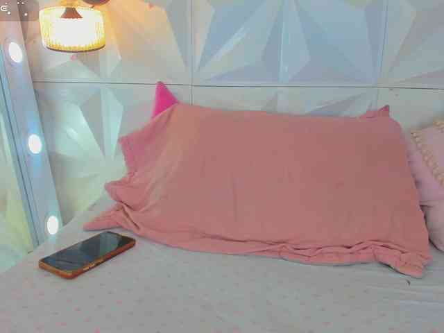 cutelatinaxxx webcam