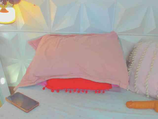 cutelatinaxxx webcam