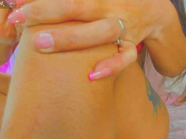 cutelatinaxxx webcam