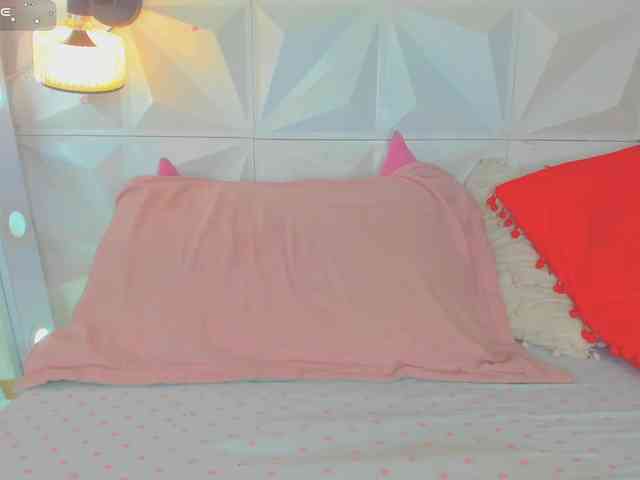 cutelatinaxxx webcam