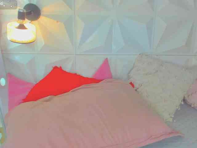 cutelatinaxxx webcam