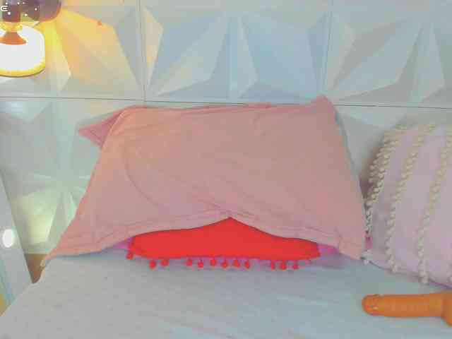 cutelatinaxxx webcam