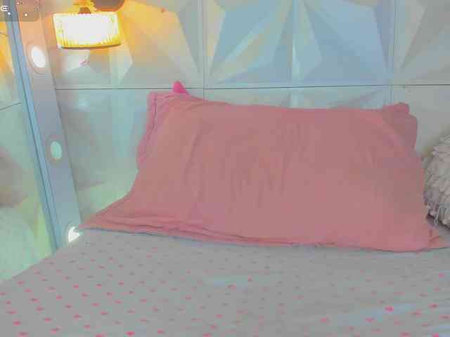 cutelatinaxxx webcam